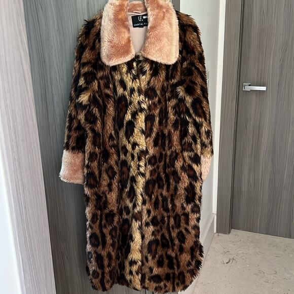 $549 UNREAL FUR Orient Express coat ANTHROPOLOGIE  REVOLVE S - Picture 2 of 11